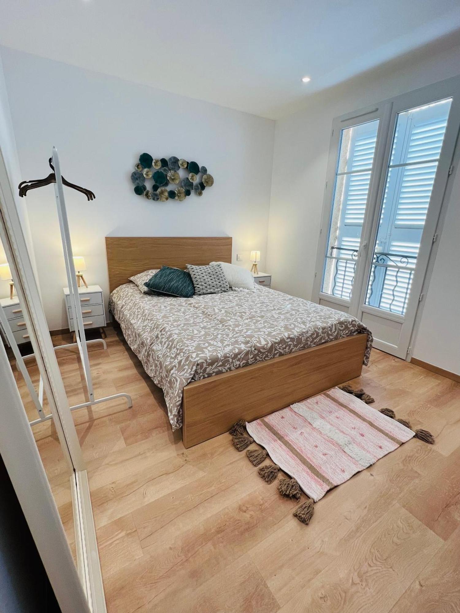 Appartement Superbe Terrasse Et Parking Prive *