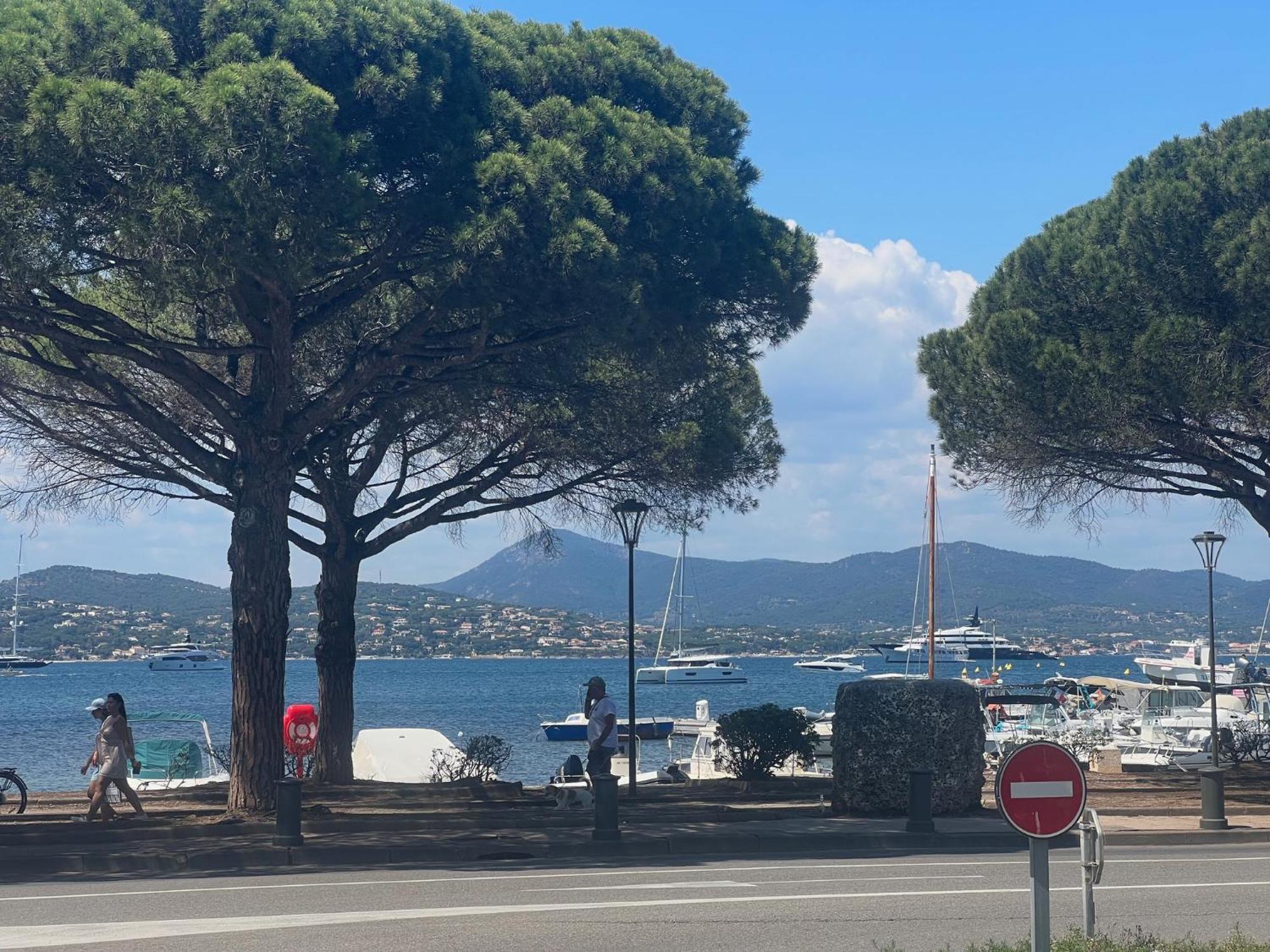Superbe Terrasse Et Parking Prive * Saint-Tropez