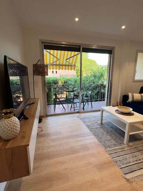 Superbe Terrasse Et Parking Prive Apartamento